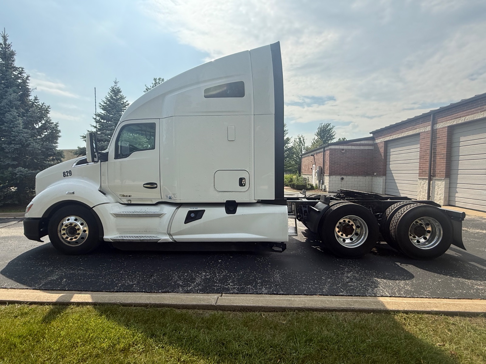 2020 Kenworth T680 photo 3